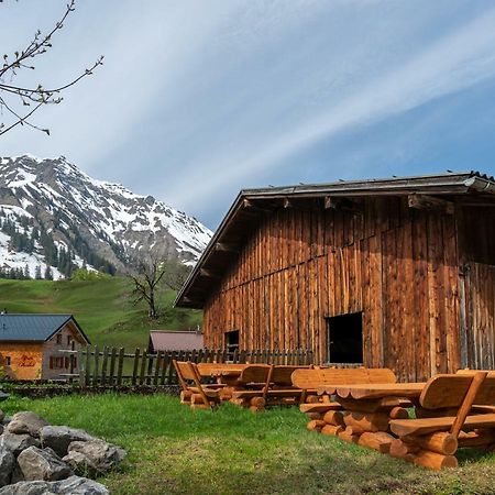 Bergwelt-M - Scheunencamping Schröcken Extérieur photo
