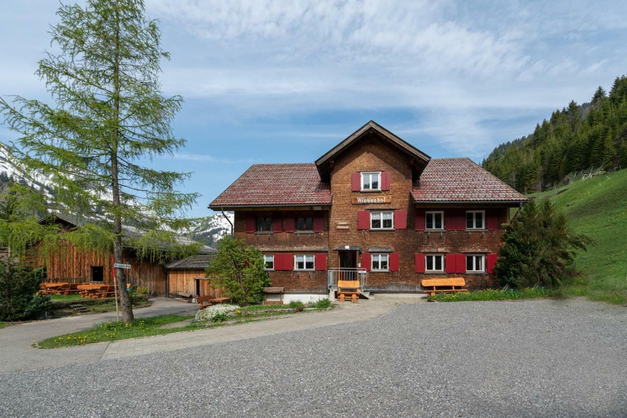 Bergwelt-M - Scheunencamping Schröcken Extérieur photo